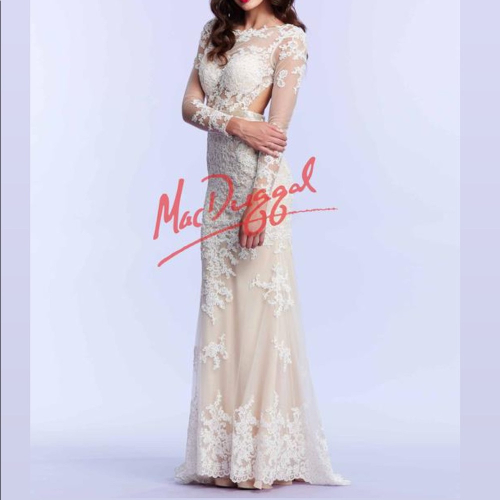 Mac Duggal Ivory Prom Dress Size 4 - Picture 3 of 5